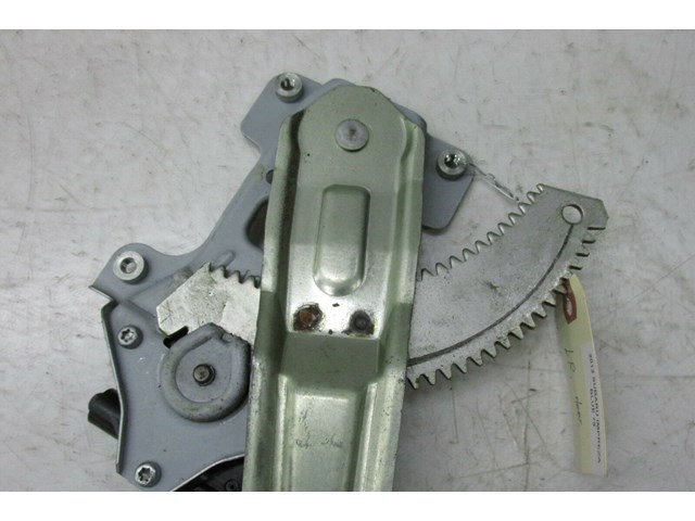 2010-2014 SUBARU IMPREZA OEM LEFT SIDE REAR DOOR WINDOW REGULATOR W/MOTOR