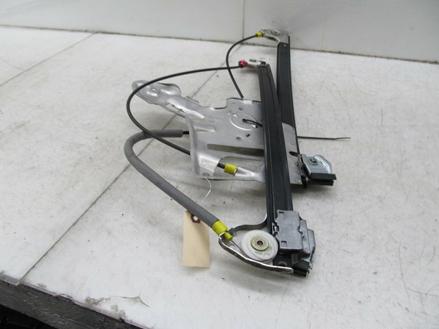 2003-2006 RANGE ROVER HSE OEM RIGHT FRONT DOOR WINDOW REGULATOR ASSEMBLY 
