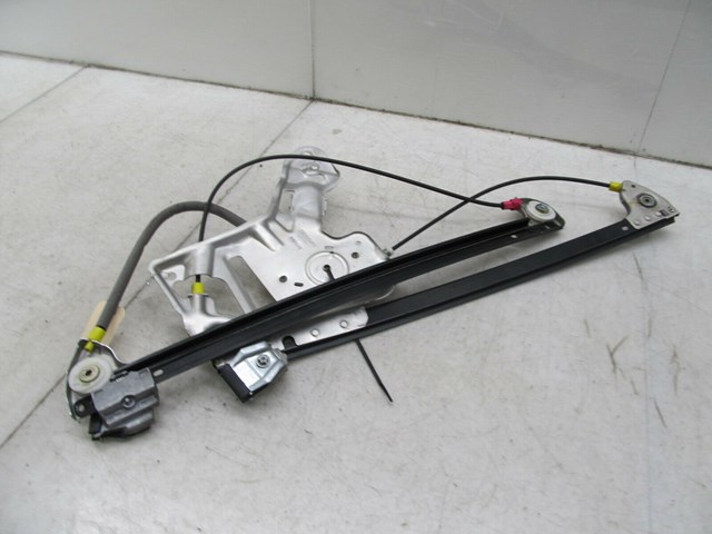 2003-2006 RANGE ROVER HSE OEM RIGHT FRONT DOOR WINDOW REGULATOR ASSEMBLY 