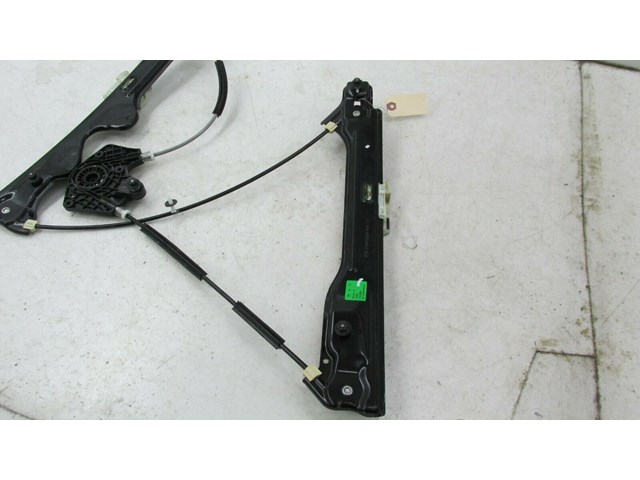2017-2019 BUICK LACROSSE OEM LEFT FRONT DOOR WINDOW REGULATOR 