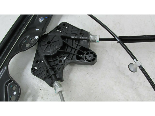 2017-2019 BUICK LACROSSE OEM LEFT FRONT DOOR WINDOW REGULATOR 