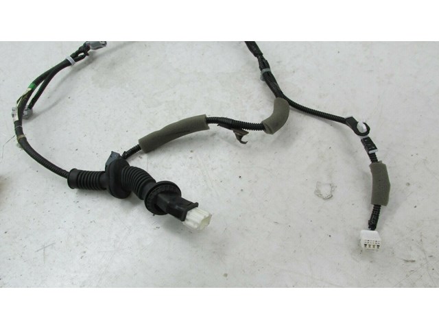 2013-2018 ACURA RDX OEM RIGHT REAR DOOR WIRE HARNESS   