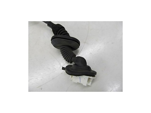 2012-2015 TOYOTA PRIUS C OEM RIGHT REAR DOOR WIRE WIRING HARNESS 8215352760