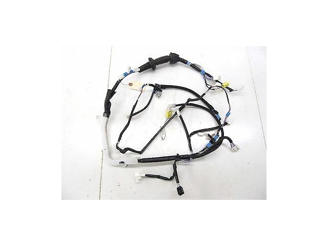 2012-2015 TOYOTA PRIUS C OEM RIGHT FRONT PASSENGER SIDE DOOR WIRE WIRING HARNESS