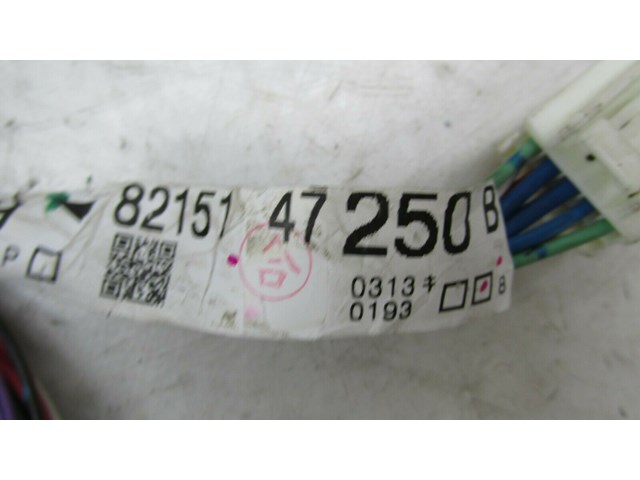 2004-2009 TOYOTA PRIUS OEM RIGHT FRONT PASSENGER DOOR WIRE HARNESS