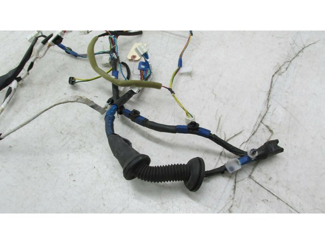 2004-2009 TOYOTA PRIUS OEM RIGHT FRONT PASSENGER DOOR WIRE HARNESS