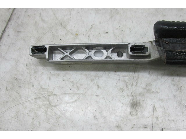 2007-2012 MERCEDES GL450 X164 OEM LEFT FRONT DRIVER SIDE CENTER CONSOLE HANDLE