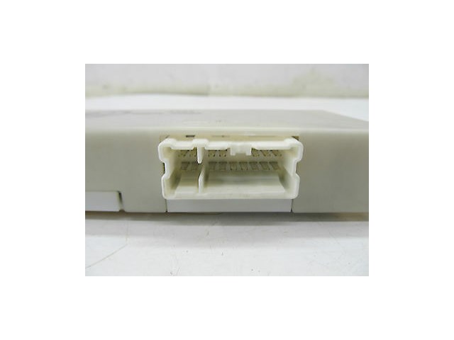 2005-2007 INFINITI G35 COUPE OEM RIGHT FRONT PASSENGER'S SEAT CONTROL MODULE