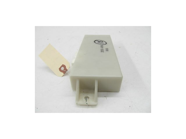 2005-2007 INFINITI G35 COUPE OEM RIGHT FRONT PASSENGER'S SEAT CONTROL MODULE