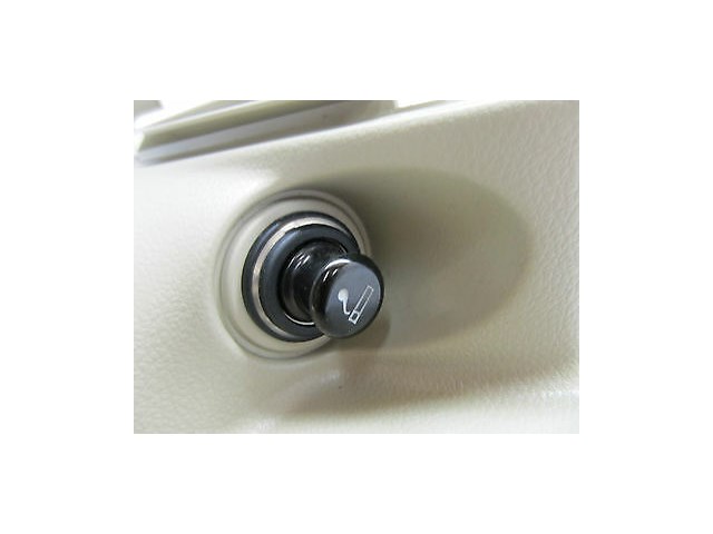 2003-2004 INFINITI G35 SEDAN OEM LEFT FRONT CNTR CONSOLE TRIM PANEL CIG LIGHTER