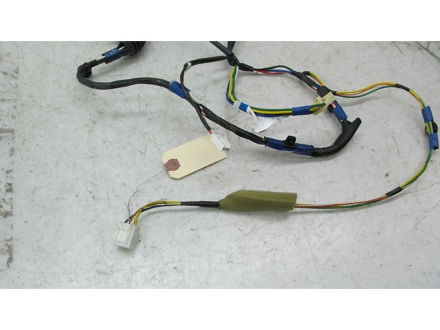2004-2009 TOYOTA PRIUS OEM RIGHT REAR PASSENGER DOOR WIRE HARNESS