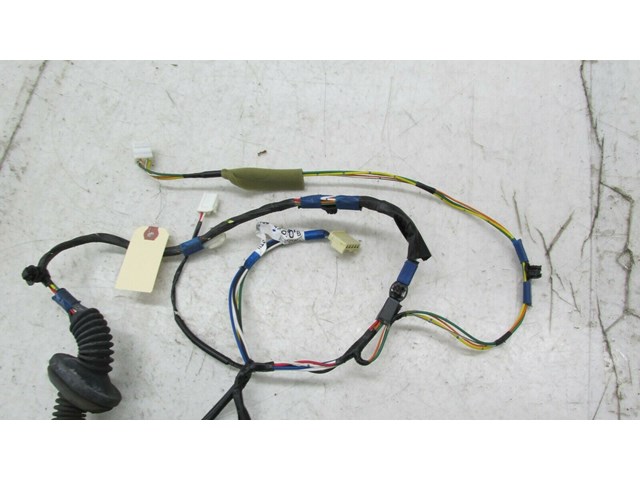 2004-2009 TOYOTA PRIUS OEM RIGHT REAR PASSENGER DOOR WIRE HARNESS