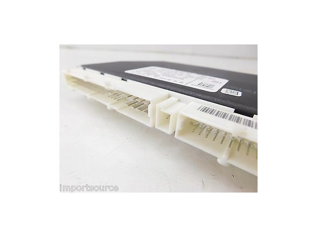 2007-2009 MERCEDES S550 W221 OEM AIR SUSPENSION CONTROL MODULE A2215408245