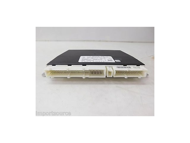 2007-2009 MERCEDES S550 W221 OEM AIR SUSPENSION CONTROL MODULE A2215408245