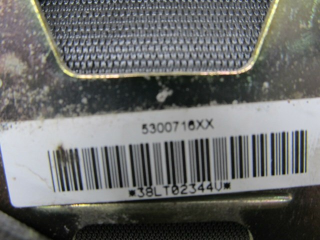 2003-2004 LAND ROVER DISCOVERY OEM RIGHT FRONT SEAT BELT 