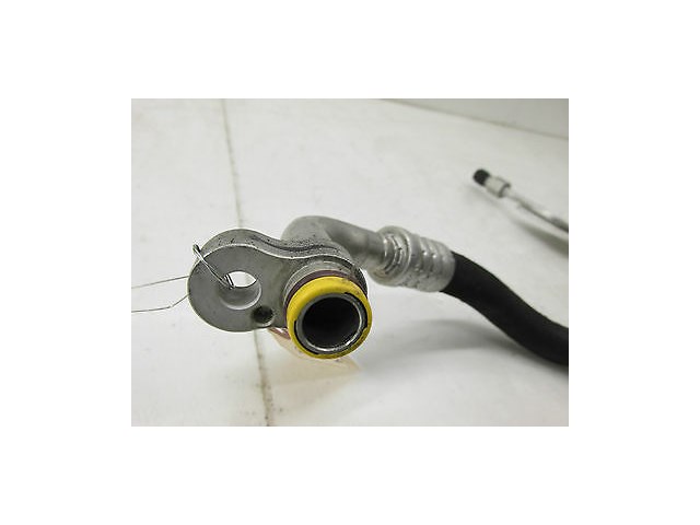 2006-2010 BMW M6 E63 OEM A/C HOSE FIREWALL TO COMPRESSOR SUCTION PIPE 9181833