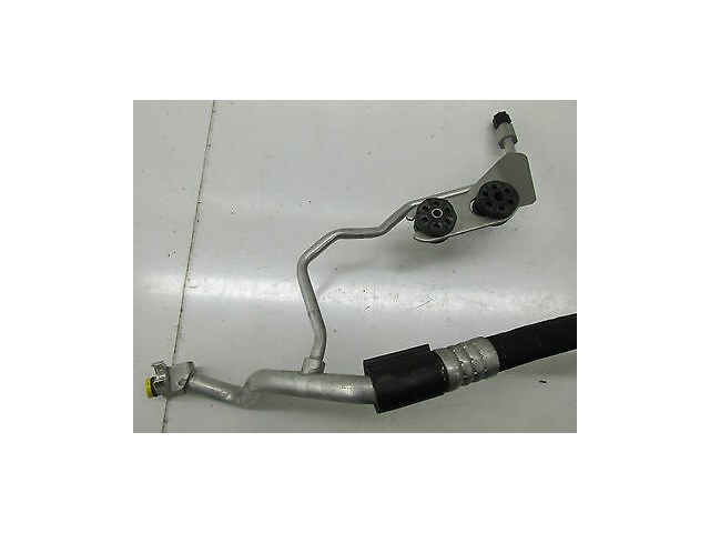 2006-2010 BMW M6 E63 OEM A/C HOSE FIREWALL TO COMPRESSOR SUCTION PIPE 9181833