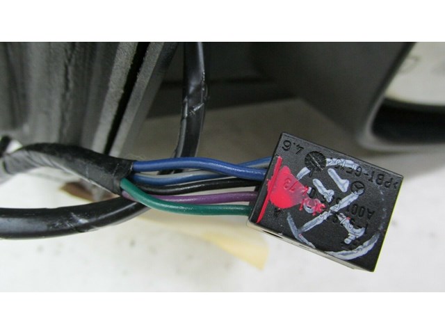 2011-2018 DODGE JOURNEY OEM RIGHT FRONT EXTERIOR DOOR MIRROR HEATED      