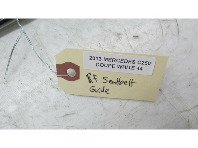 2012-2015 MERCEDES C250 COUPE W204 OEM RIGHT FRONT SEAT BELT LOWER GUIDE RAIL 