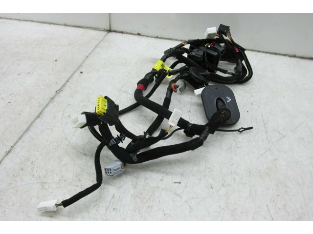 2014-2016 KIA CADENZA OEM RIGHT FRONT PASSENGER SIDE DOOR WIRING HARNESS 
