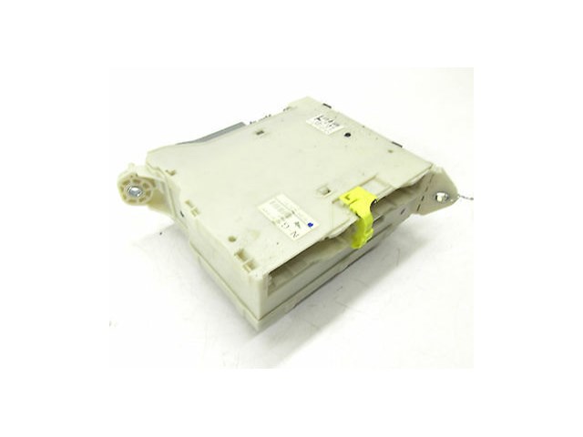2006-2008 LEXUS IS250 XE20 OEM RIGHT FRONT UNDER DASH JUNCTION FUSE RELAY MODULE