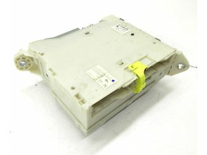 2006-2008 LEXUS IS250 XE20 OEM RIGHT FRONT UNDER DASH JUNCTION FUSE RELAY MODULE