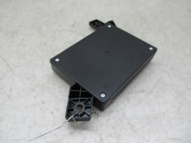 2005-2008 AUDI A6 C6 OEM RIGHT FRONT KEYLESS ENTRY CONTROL MODULE 