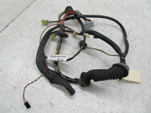 2003-2004 LAND ROVER DISCOVERY OEM LEFT FRONT DOOR WIRING HARNESS 