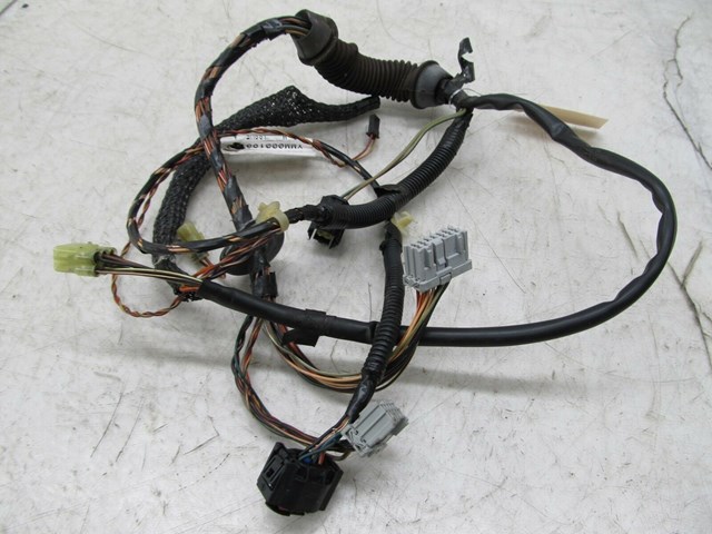 2003-2004 LAND ROVER DISCOVERY OEM LEFT FRONT DOOR WIRING HARNESS 