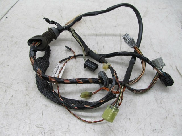 2003-2004 LAND ROVER DISCOVERY OEM LEFT FRONT DOOR WIRING HARNESS 