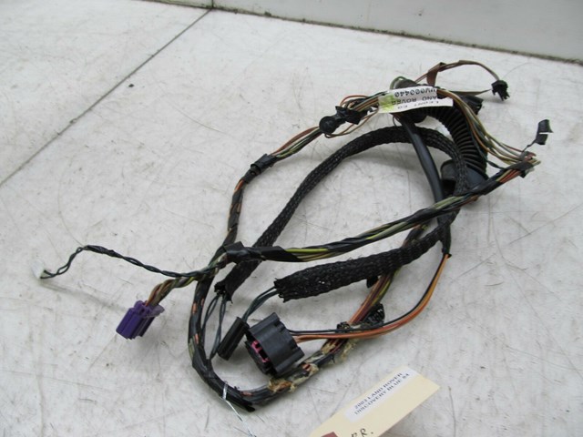 2003-2004 LAND ROVER DISCOVERY OEM RIGHT REAR DOOR WIRING HARNESS 