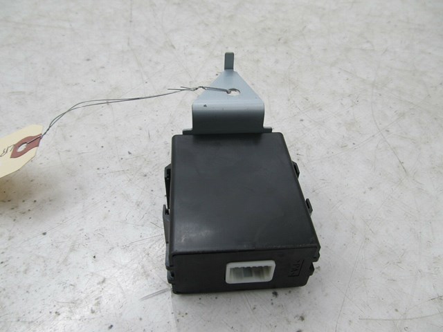 2010-2014 SUBARU IMPREZA OEM LEFT REAR KEYLESS ENTRY THEFT LOCKING ECU 
