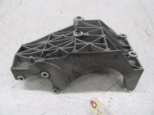 2004-2007 VOLKSWAGEN TOUAREG OEM FRONT COMPRESSOR/POWER STEERING SUPPORT BRACKET