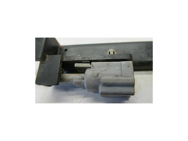 2005-2006 INFINITI G35 SEDAN OEM TRUNK KEYLESS ENTRY KEY SENSOR AUTOMATIC UNLOCK