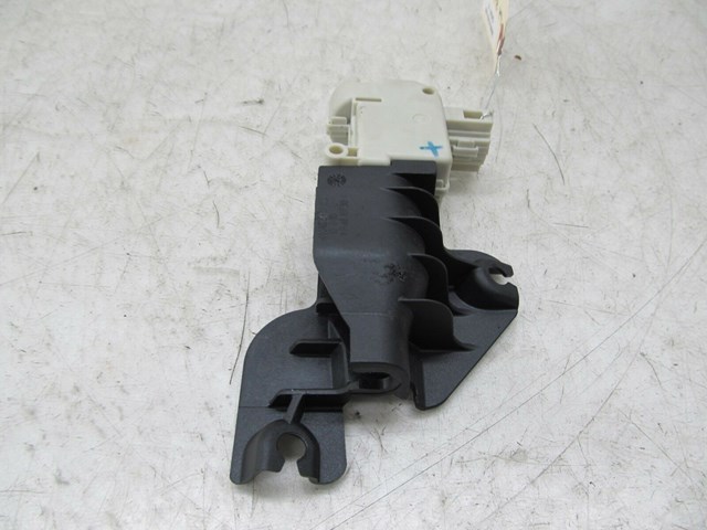 2005-2008 AUDI A6 C6 OEM RIGHT FRONT GLOVE BOX RELEASE ACTUATOR 