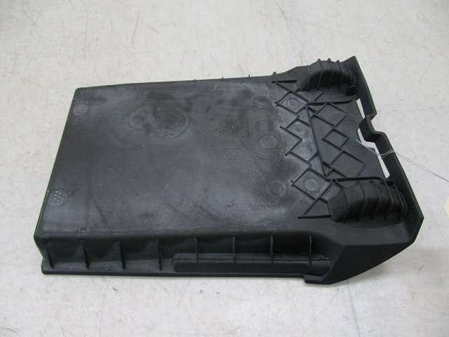 2006-2013 VOLVO C70 T5 OEM RIGHT FRONT GLOVE BOX RUBBER LINER MAT 