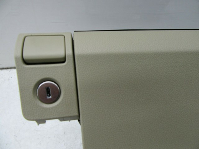 2013-2018 ACURA RDX OEM RIGHT FRONT DASH BOARD GLOVEBOX GLOVE BOX TAN