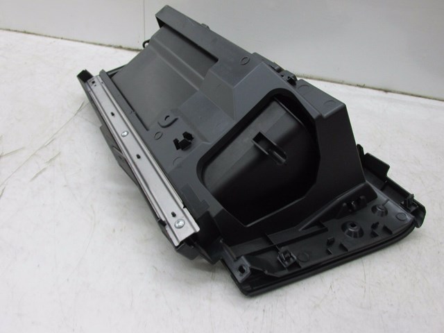 2012-2014 SUBARU IMPREZA OEM RIGHT FRONT PASSENGERS SIDE GLOVE BOX