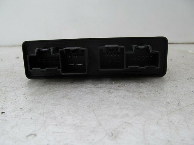 2013-2017 CADILLAC XTS OEM RIGHT FRONT PASSENGER SIDE KEYLESS ENTRY MODULE