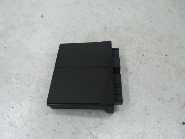 2013-2017 CADILLAC XTS OEM RIGHT FRONT PASSENGER SIDE KEYLESS ENTRY MODULE