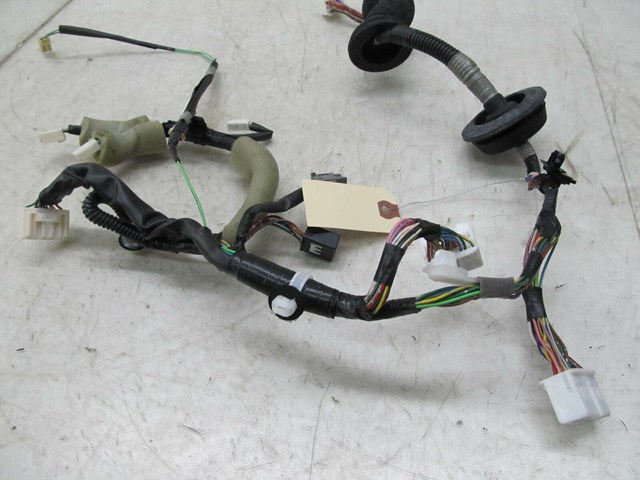   2001-2006 LEXUS LS430 OEM LEFT FRONT DOOR WIRING HARNESS 82152 50240