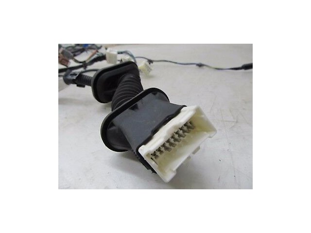 2004-2007 INFINITI QX56 OEM RIGHT REAR PASSENGER DOOR WIRING HARNESS PLUGS