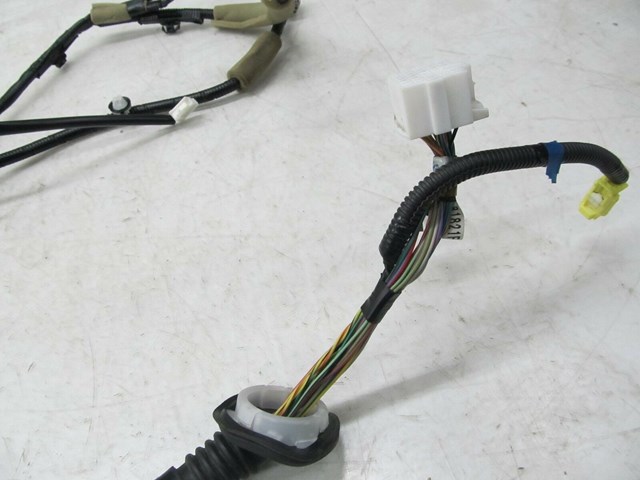 2010-2014 SUBARU IMPREZA OEM RIGHT FRONT PASSENGER DOOR WIRING HARNESS 