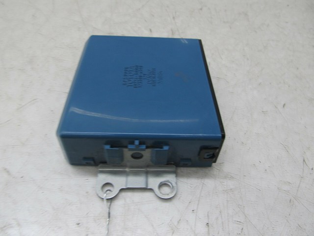 2001-2006 LEXUS LS430 OEM LEFT REAR DOOR MULTIPLEX MODULE