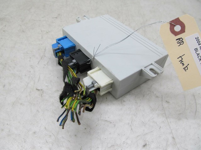 2003-2006 RANGE ROVER HSE OEM RIGHT REAR TRUNK PARKING ASSIST MODULE 