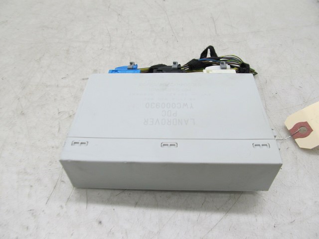 2003-2006 RANGE ROVER HSE OEM RIGHT REAR TRUNK PARKING ASSIST MODULE 