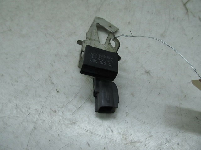 2001-2006 LEXUS LS430 OEM FRONT ELECTRICAL NOISE FILTER RELAY MODULE 