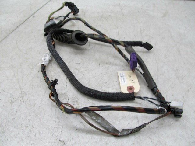 2003-2004 LAND ROVER DISCOVERY OEM LEFT REAR DOOR WIRING HARNESS 