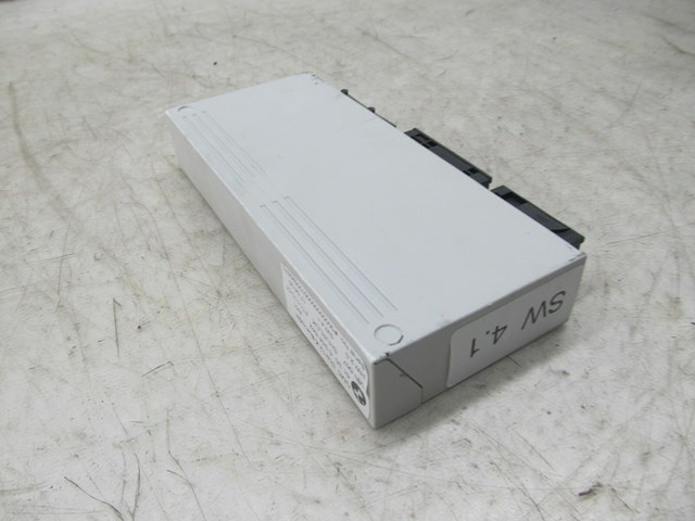 O2-O6 BMW M3 E46 COUPE OEM RIGHT FRONT BCM BODY CONTROL MODULE 