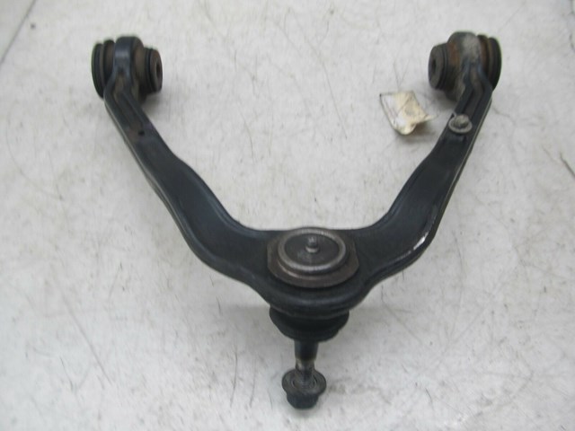 2003-2007 CHEVY SILVERADO OEM RIGHT FRONT UPPER CONTROL ARM 